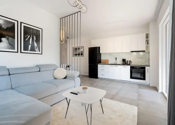 New Luce With Balcony And Free Parking * 두브로브니크
